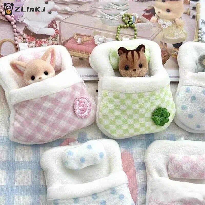 Adorable poupée en peluche en  - Bedroom Furniture avis et prix